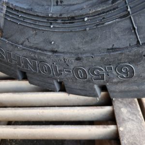 6.50-10 10PR Roadhiker Forklift Tyre (Tube Type) in Kenya