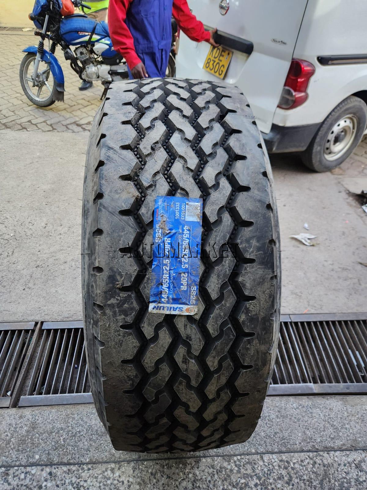 445/65R22.5 Sailun Truck Tyre (China) in Kenya