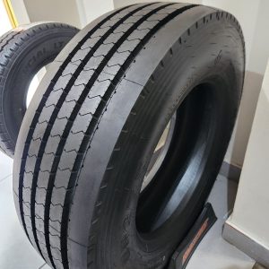 265/70R19.5 Maxxis UR275 Truck Tyre (Thailand) in Kenya