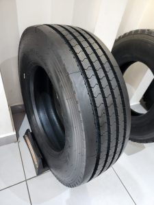 265/70R19.5 Maxxis UR275 truck tyre Kenya all position commercial tyre