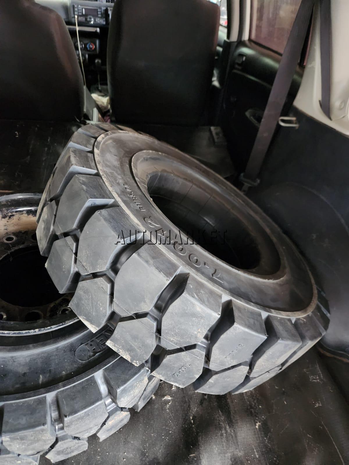 7.00-12 Roadhiker Solid Tyre in Kenya