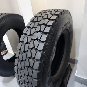 9.5R17.5 Maxxis UL387 Truck Tyre (Thailand) in Kenya
