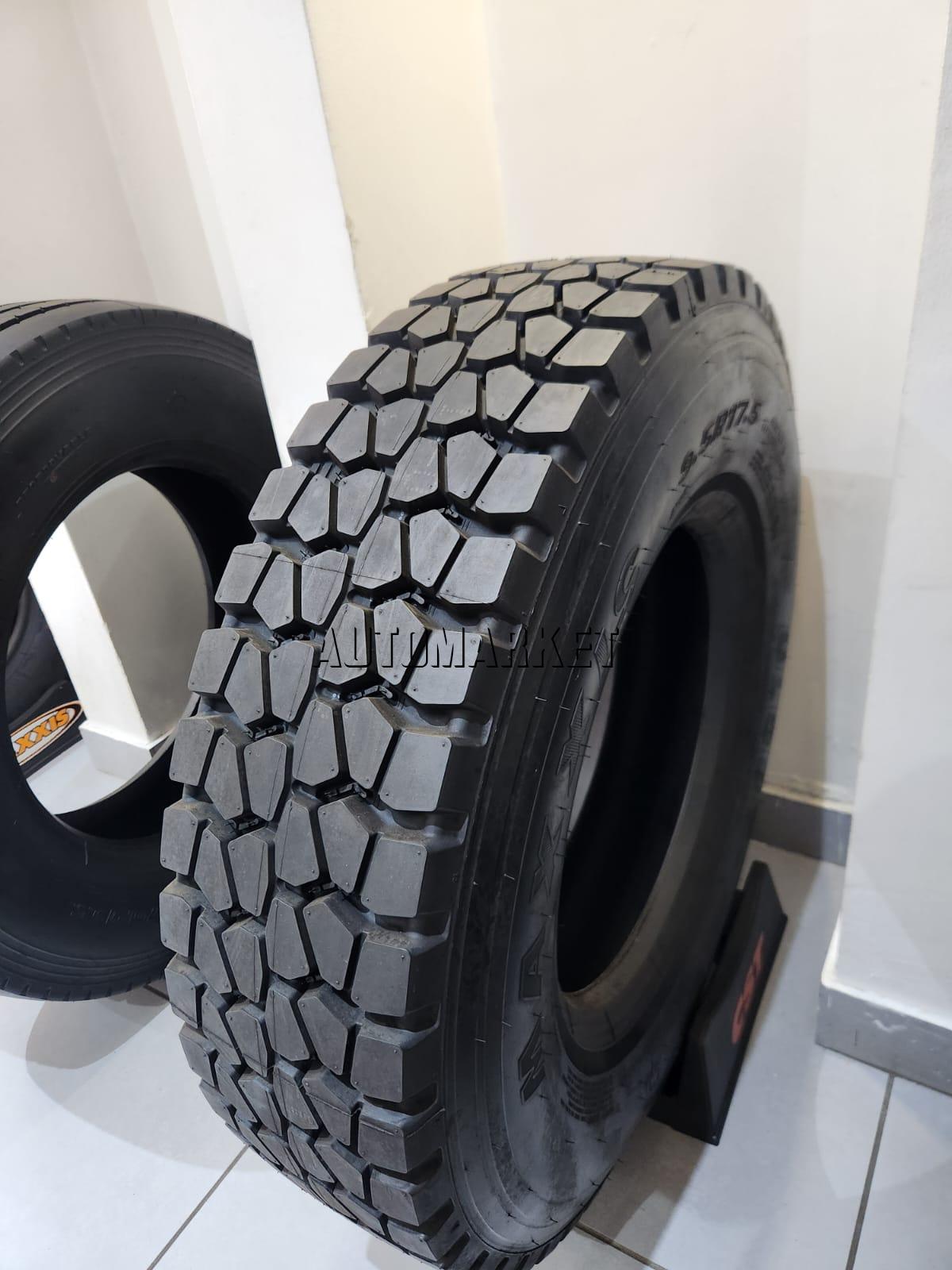 9.5R17.5 Maxxis UL387 Truck Tyre (Thailand) in Kenya