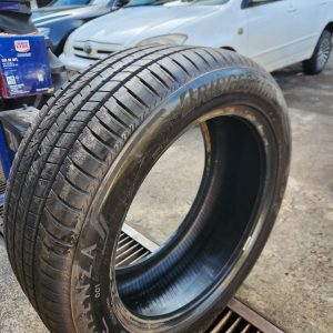 265/50R20 Bridgestone Alenza 001 SUV Tyre