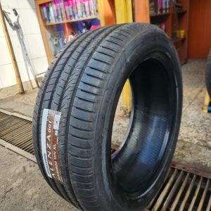 265/50R20 Bridgestone Alenza 001 SUV Tyre
