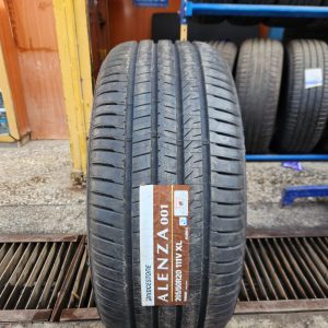 265/50R20 Bridgestone Alenza 001 SUV Tyre