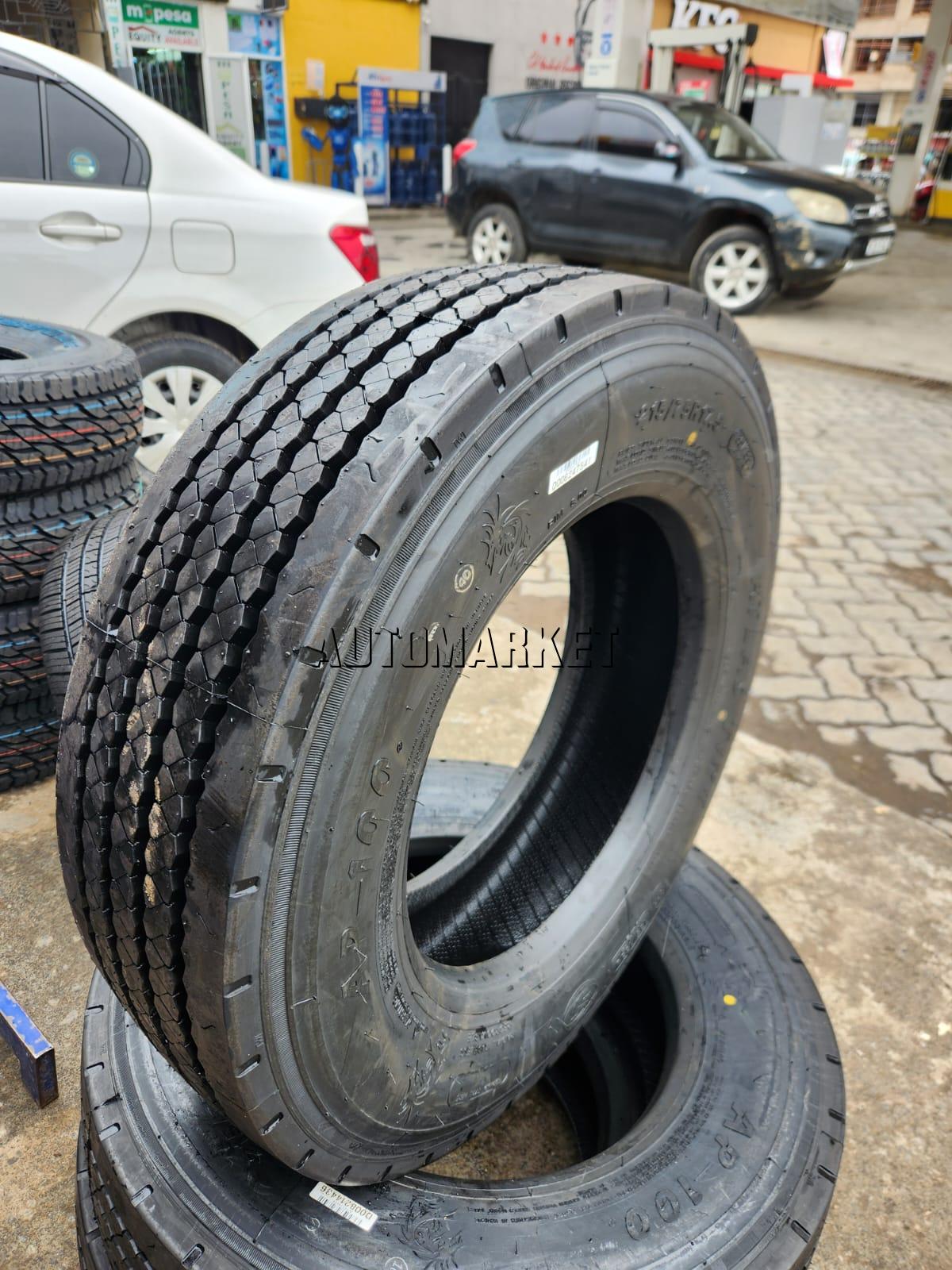 215/75R17.5 Atlas Truck Tyre (Thailand)