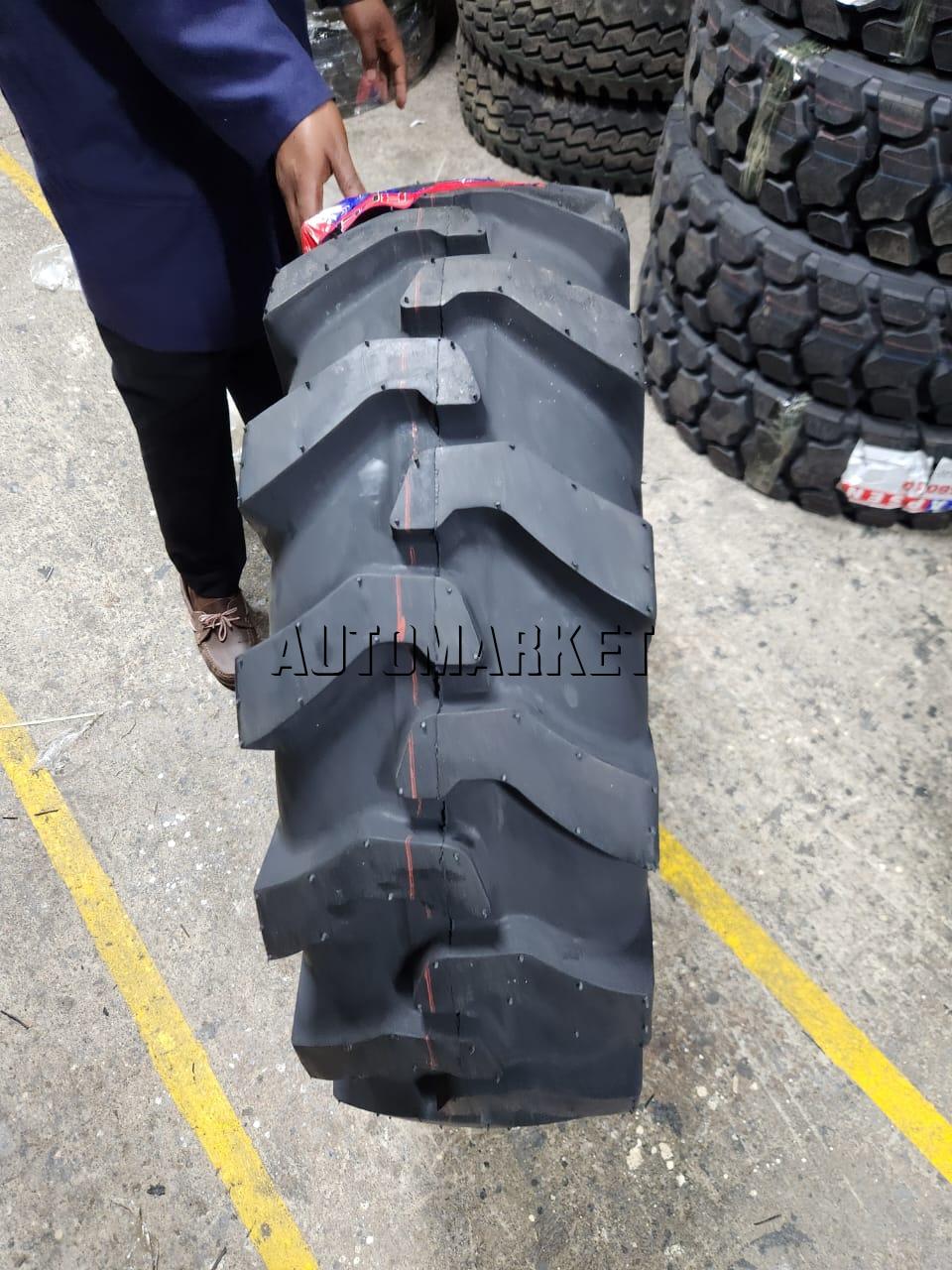 12.5/80-18 Rockburster Industrial Tyre from China