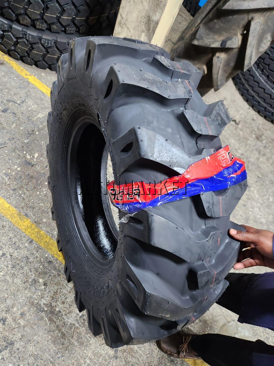12.5/80-18 Rockburster Industrial Tyre from China