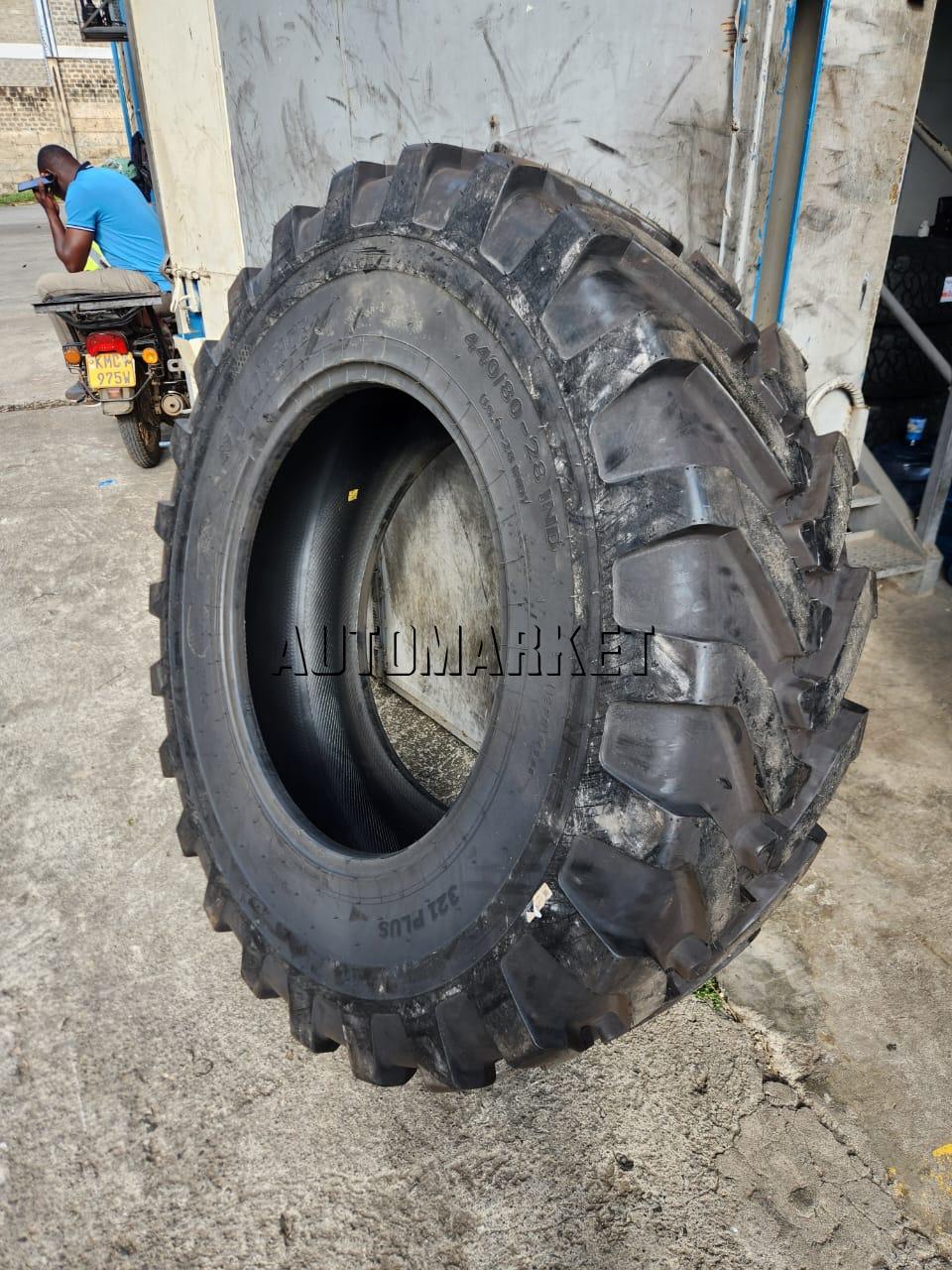 16.9-28 Alliance Industrial Tyre 12PR – Made in India