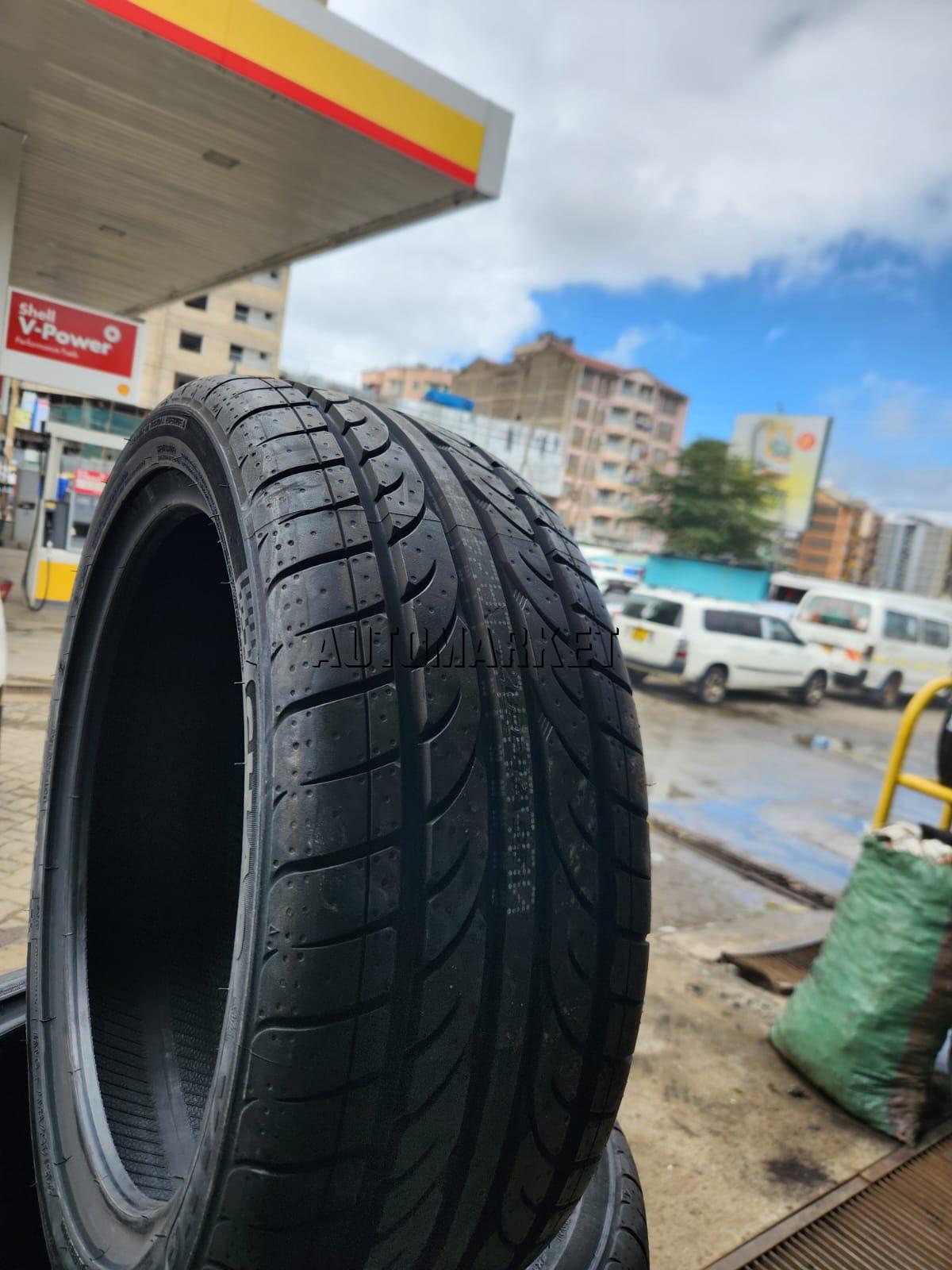 215/45ZR17 Chao Yang High Performance Tyre (China)