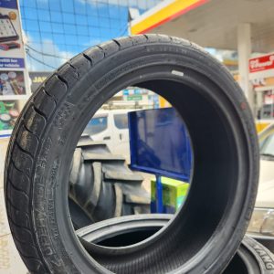 215/45ZR17 Chao Yang High Performance Tyre (China)