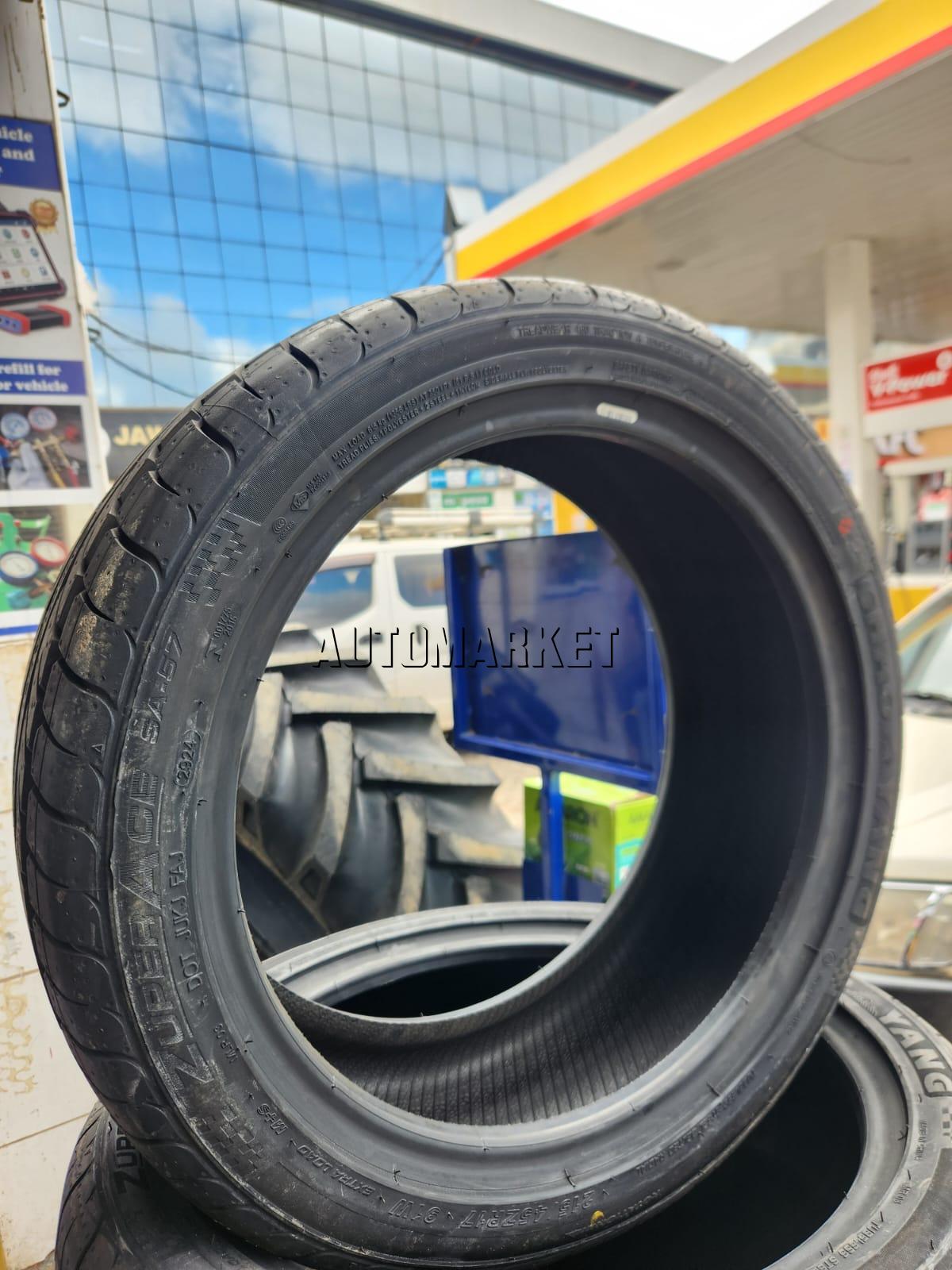 215/45ZR17 Chao Yang High Performance Tyre (China)