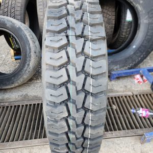 9.5R17.5 Taitong Truck Tyre (China)