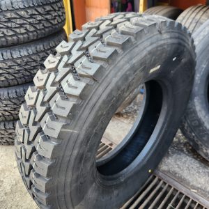 9.5R17.5 Taitong Truck Tyre (China)