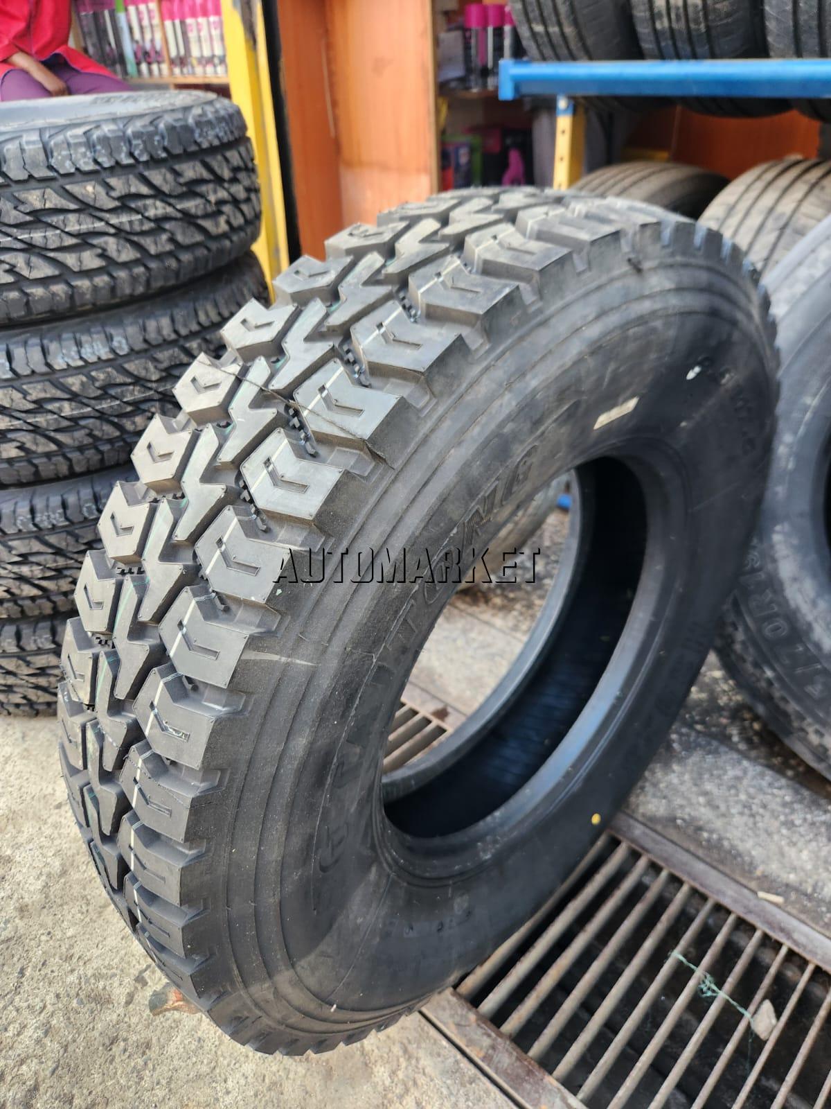 9.5R17.5 Taitong Truck Tyre (China)