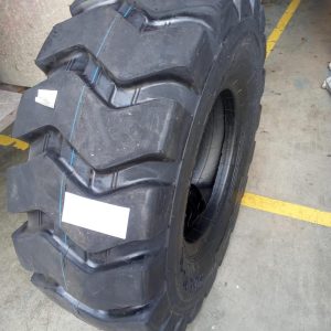 20.5/70-16 Roadhiker E3/L3 OTR Tyre from China