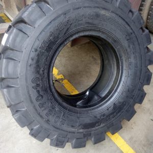 20.5/70-16 Roadhiker E3/L3 OTR Tyre from China