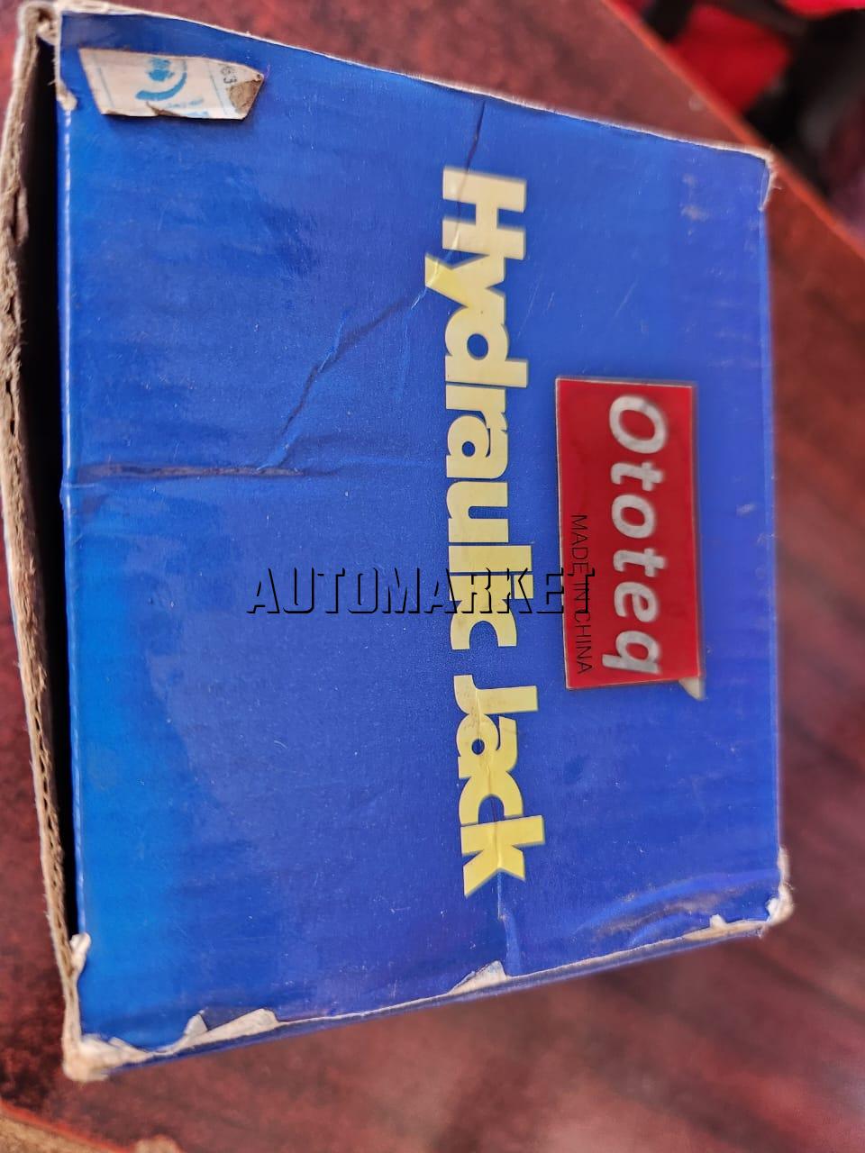 Ototeq 2 TON (2000KG) Hydraulic Bottle Jack