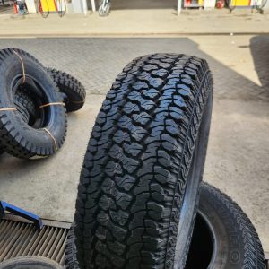 215R15 Kumho AT51 Tyre in Kenya