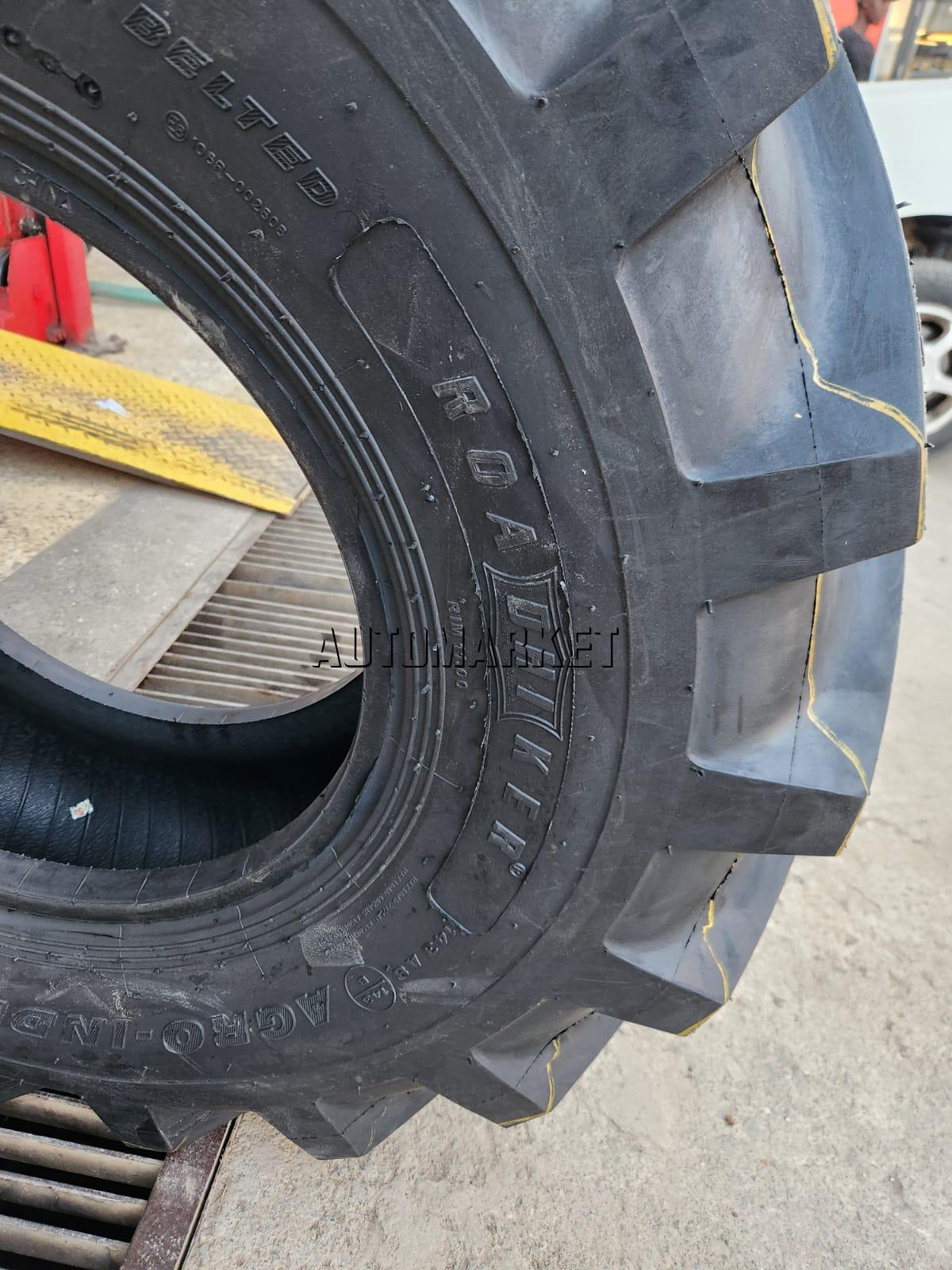 340/80R18 (12.5/80R18) Roadhiker Industrial Tyre from China