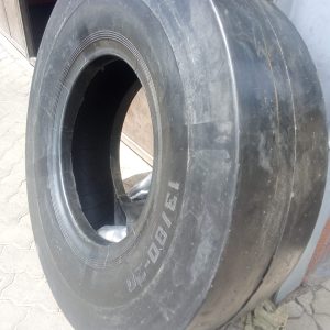 13/80-20 Roadlion Smooth Industrial Tyre in Kenya
