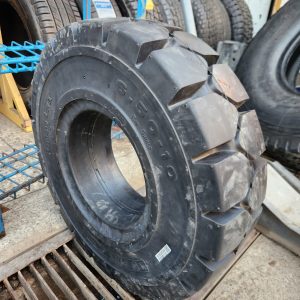 6.50-10 Armour Solid Standard Forklift Tyre – China