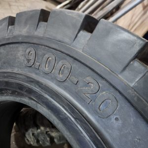 9.00-20 SOLO Forklift Solid Standard Tyre