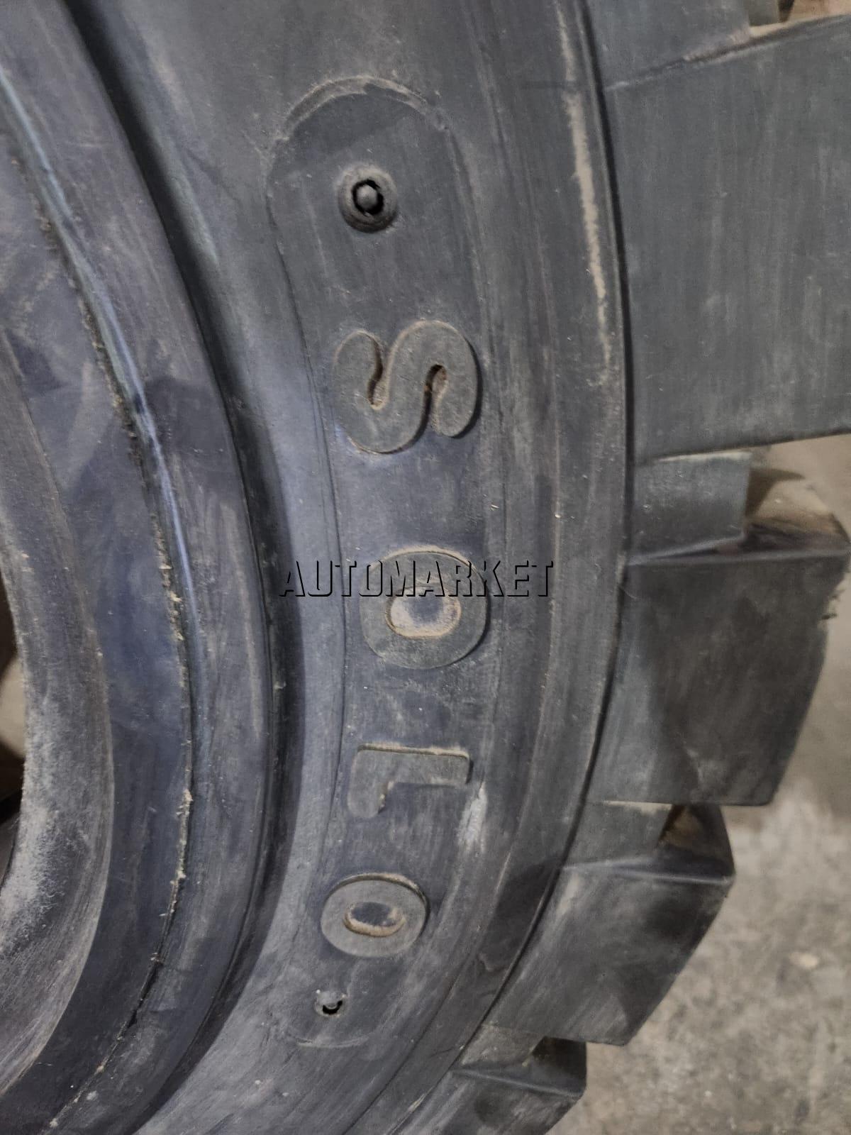 9.00-20 SOLO Forklift Solid Standard Tyre