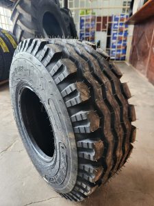 10.0/80-12 Forerunner IMP 10PR agricultural implement tyre manufactured in China for trailers, seeders, balers, and farm equipment.
