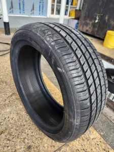 225/45ZR18 Atlander passenger car radial tyre manufactured in Thailand for performance sedans and passenger vehicles in Kenya.