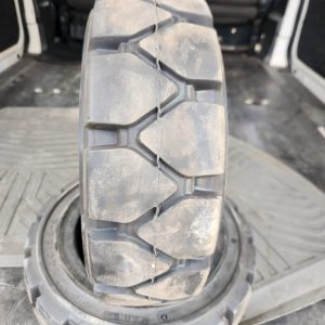140/55-9 Blackhawk Solid Standard Forklift Tyre – India