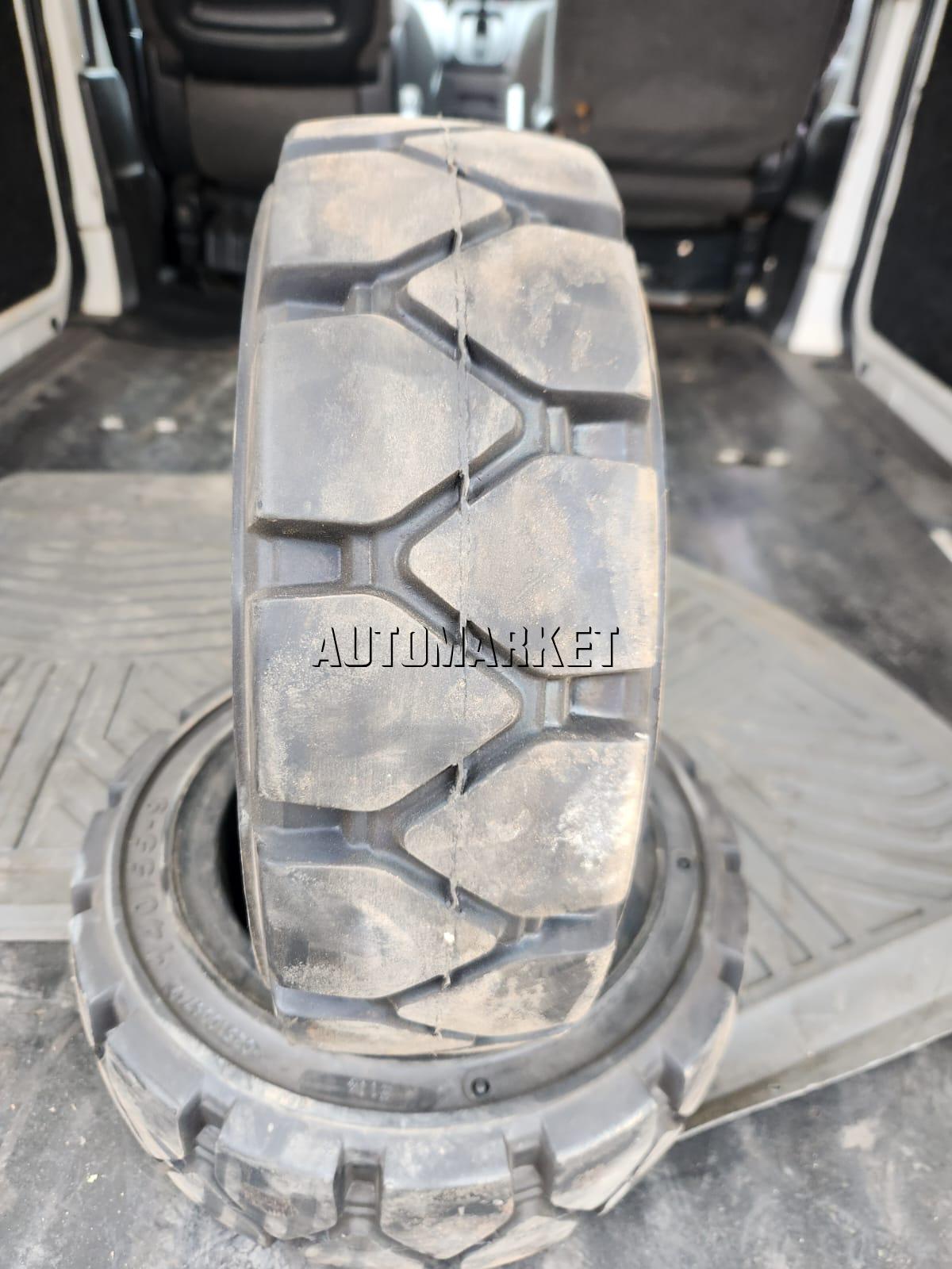 140/55-9 Blackhawk Solid Standard Forklift Tyre – India