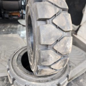 140/55-9 Blackhawk Solid Standard Forklift Tyre – India