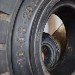 10.00-20 SOLO Solid Standard Forklift Tyre – Kenya