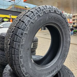 275/65R17 Bridgestone Dueler All-Terrain A/T002 115T
