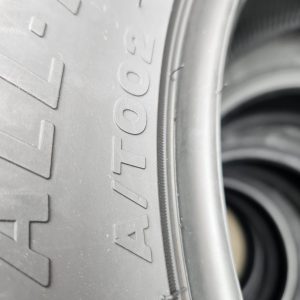 275/65R17 Bridgestone Dueler All-Terrain A/T002 115T