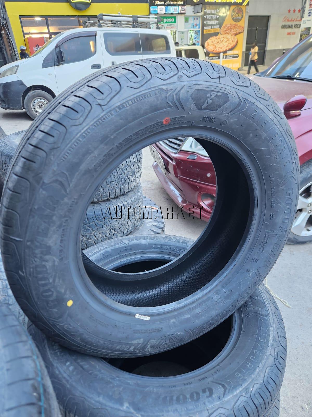 215/60R16 Goodyear Passenger Car Tyre