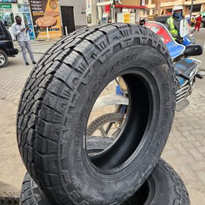 245/70R17 Bridgestone Dueler All-Terrain A/T002 111T XL