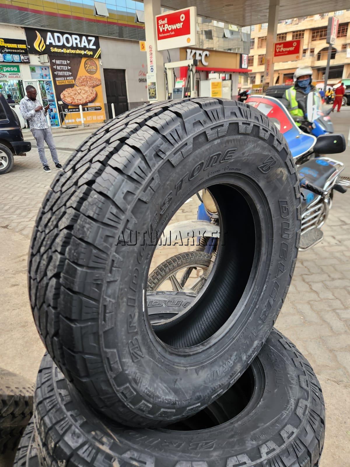 245/70R17 Bridgestone Dueler All-Terrain A/T002 111T XL