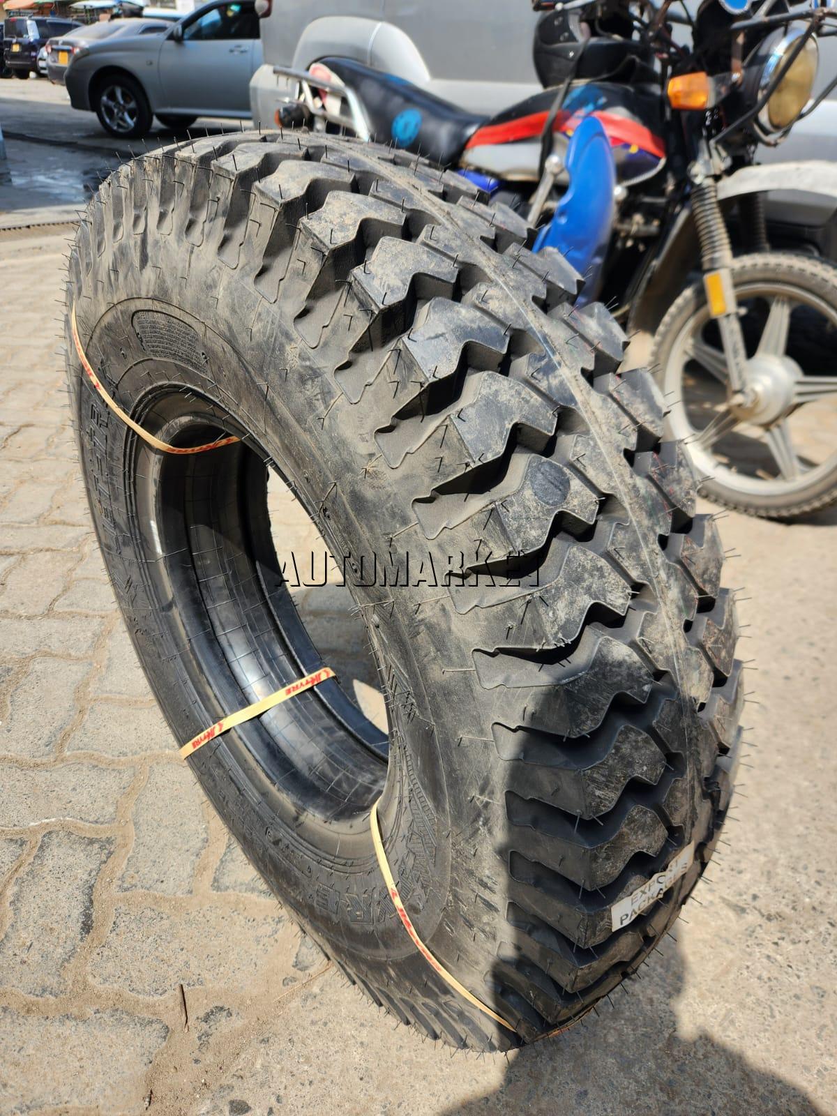 8.25-16 JK Jettrak Tyre 14PR Made in India