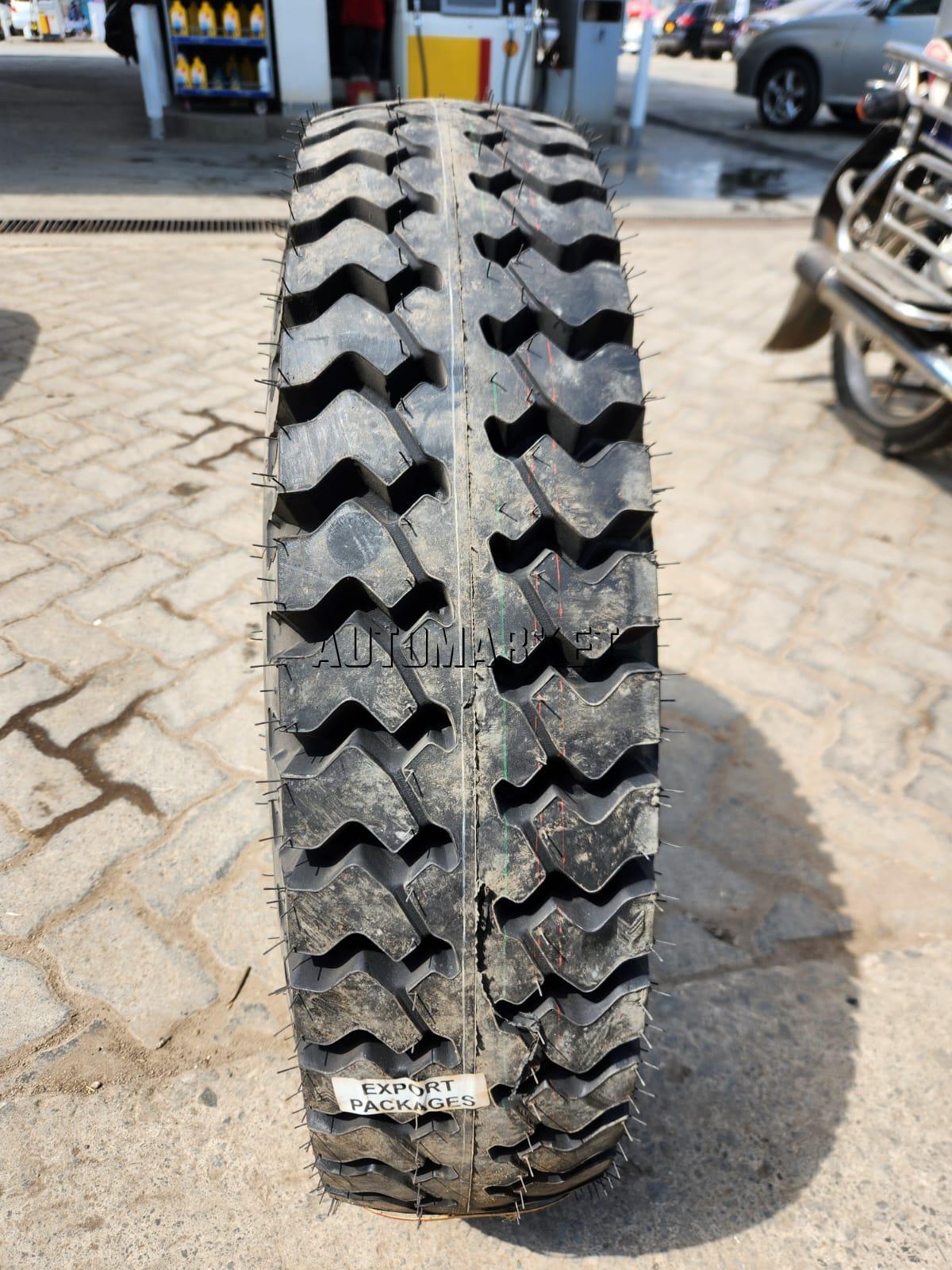 8.25-16 JK Jettrak Tyre 14PR Made in India