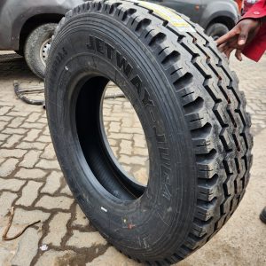 315/80R22.5 JK Jetway Truck Tyre – Made in India