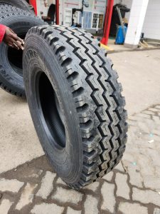 315/80R22.5 JK Jetway heavy-duty radial truck tyre made in India for commercial trucks and long-haul transport in Kenya.