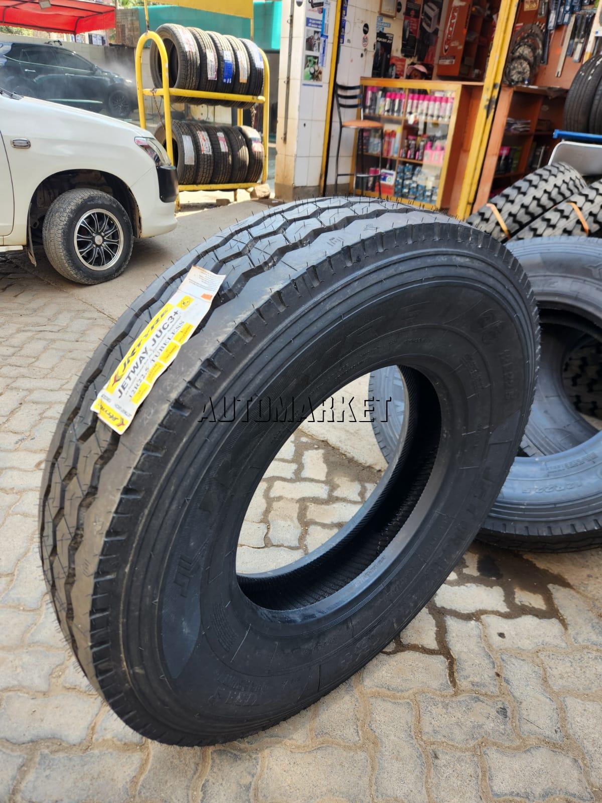 12R22.5 JK Truck Tyre from India