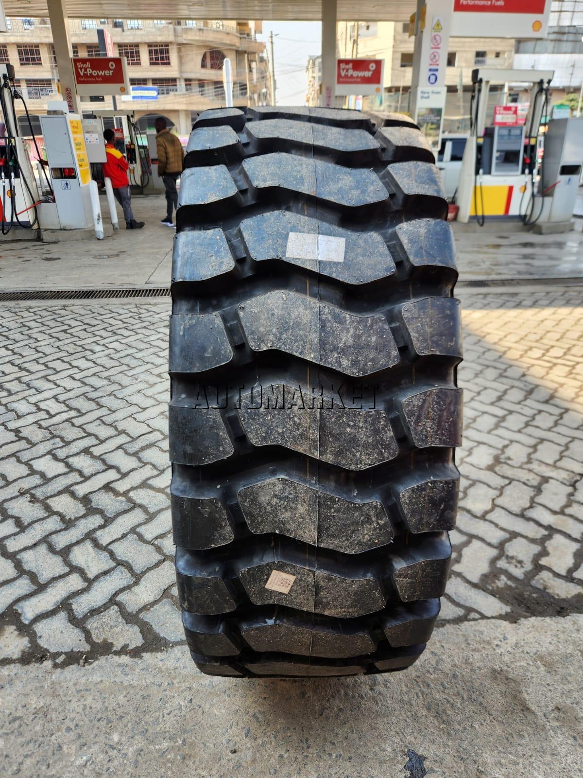 20.5R25 DUMAX 568 OTR Loader Tyre – 2 Star – Made in China
