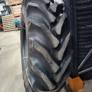18.4-30 MRF Agricultural Tyre 14PR – Made in India