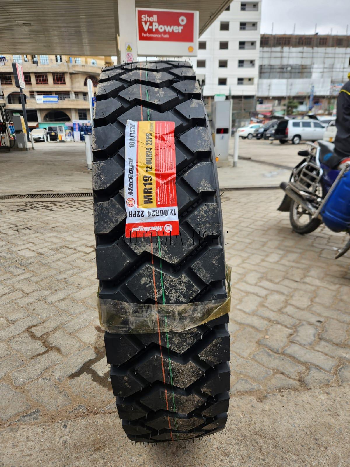 12.00R24 MacRoyal MR19 22PR Heavy Duty Truck Tyre