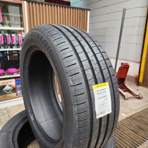 265/50R20 Dunlop SP Sport Maxx 060+ 111Y XL High Performance SUV Tyre