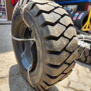 Bridgestone 300-15 18PR JL Solid Lug Forklift Tyre (Tubetype) – Made in Indonesia